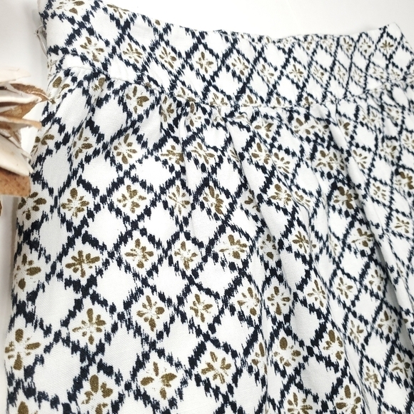 Loft Off White Blue Green Patterned Pocketed Skirt Sz 2 - Picture 5 of 12